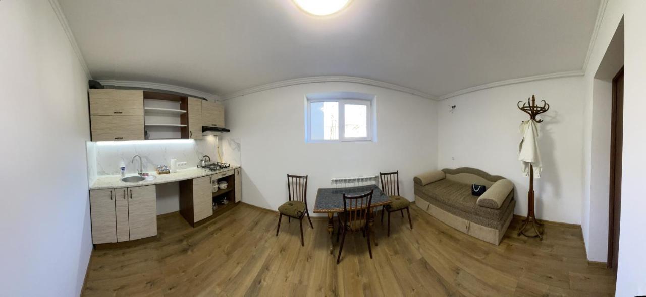 У Михайла Apartment Truskavets Luaran gambar